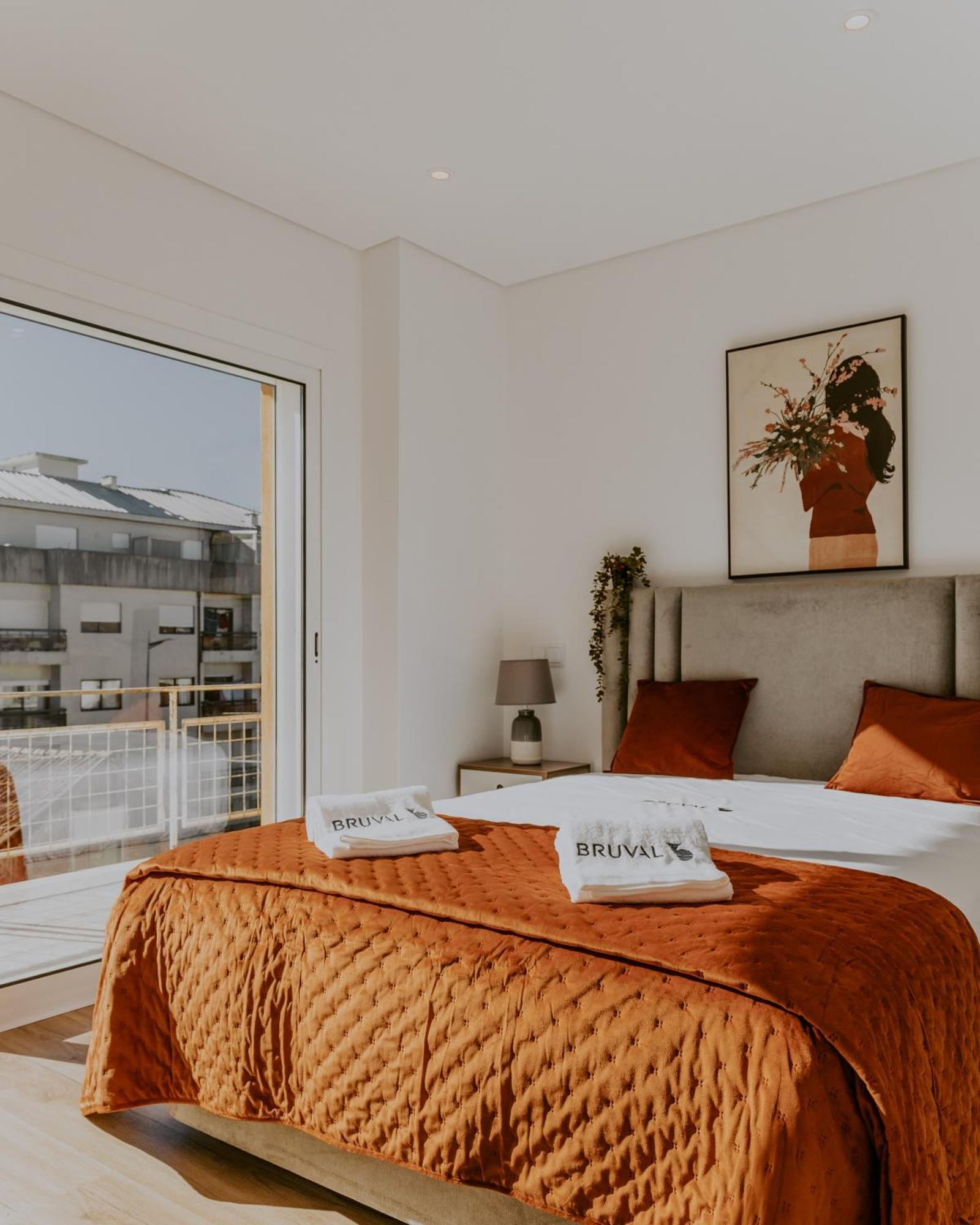 Bruval Premium Apartments - Gaia Вила-Нова-ди-Гая Экстерьер фото